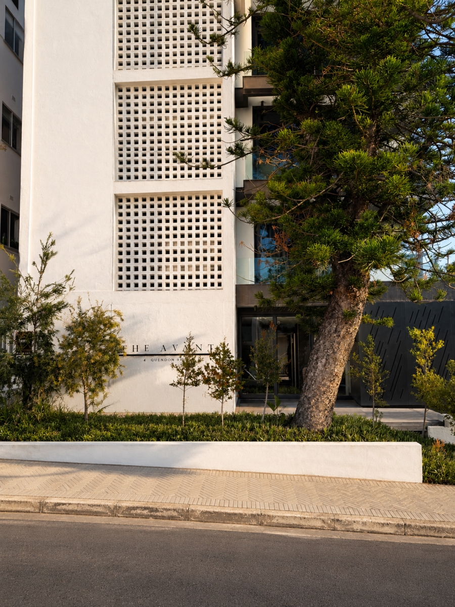 1 Bedroom Property for Sale in Sea Point Western Cape